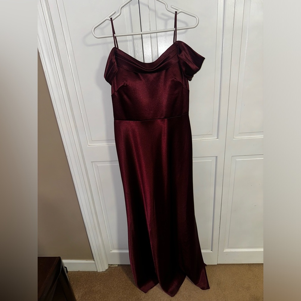 Women’s thick satin floor length gown